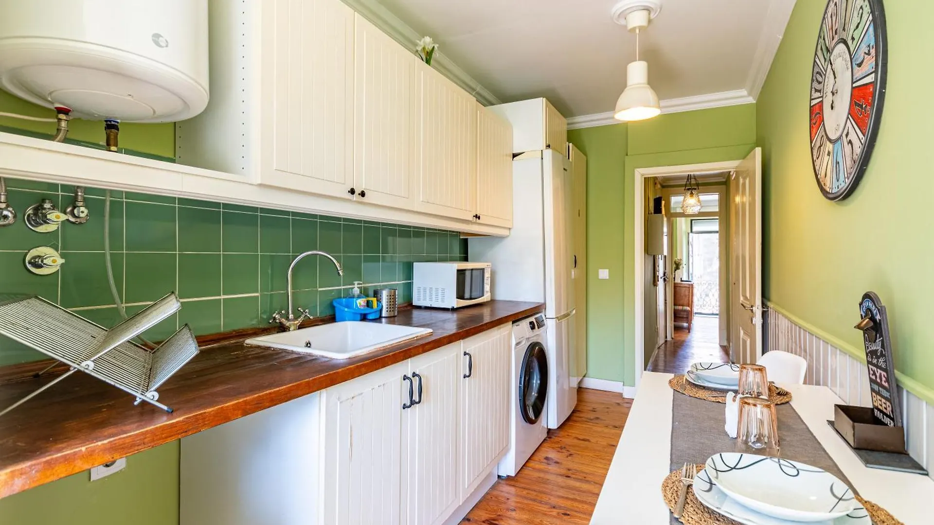 Apartment In The Typical Neighborhood- Graca Lisboa